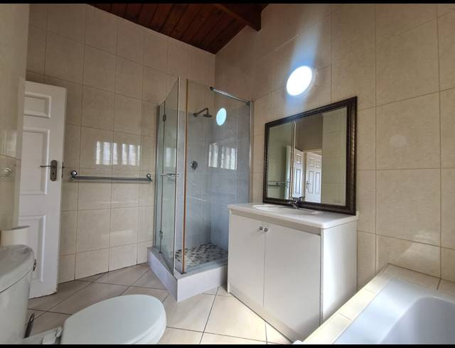 3 BEDROOM FLAT FOR SALE IN WILLARD BEACH